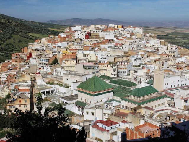 https://www.moroccodesertvip.com/wp-content/uploads/2018/12/visit-meknes-640x480.jpg