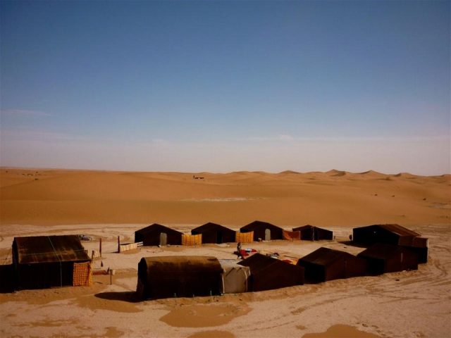 https://www.moroccodesertvip.com/wp-content/uploads/2019/02/erg-lhoudi-zagora3-Copier-640x480.jpg
